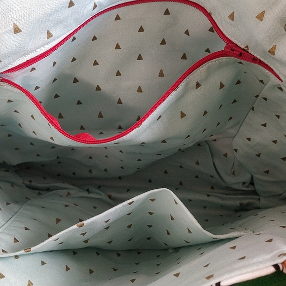 Small tote with leather bottom - Picture 4 of 6